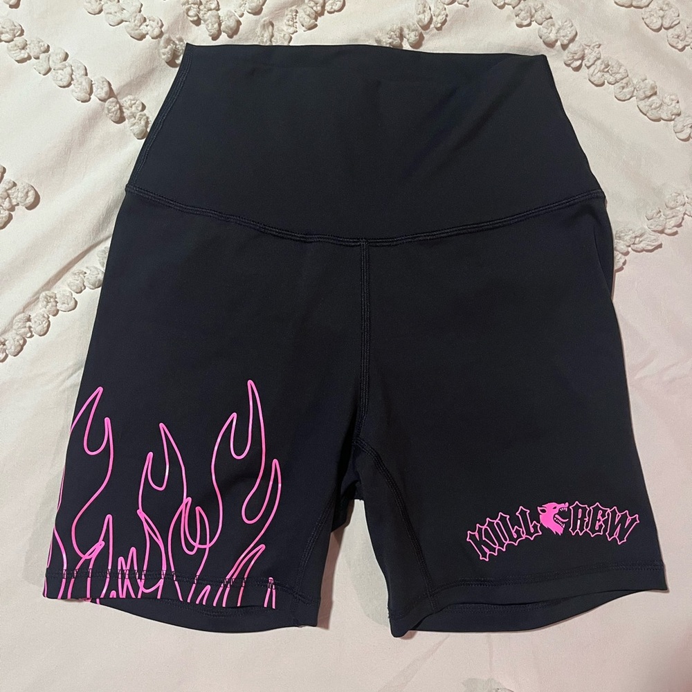KC scrunch booty shorts